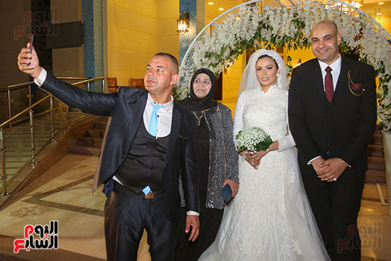 العروسان-حازم-حسين-وسهيلة-فوزي (25)