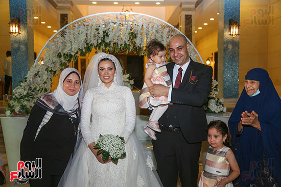 العروسان-حازم-حسين-وسهيلة-فوزي (17)