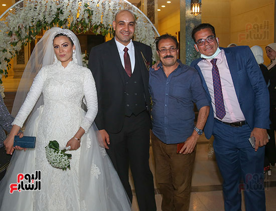 العروسان-حازم-حسين-وسهيلة-فوزي (14)