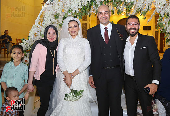 العروسان-حازم-حسين-وسهيلة-فوزي (32)