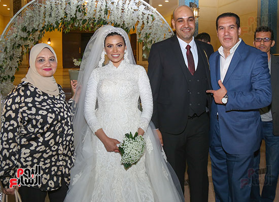 العروسان-حازم-حسين-وسهيلة-فوزي (11)
