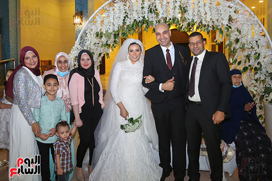 العروسان-حازم-حسين-وسهيلة-فوزي (33)