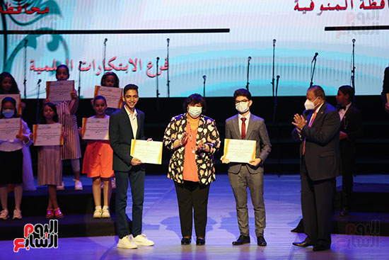 وزيرة الثقافة تعلن أسماء الفائزين بجائزة الدولة للمبدع الصغير (28)
