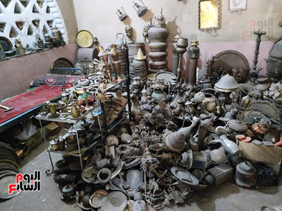 أعداد-كبيرة-من-التحف