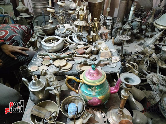 جانب-آخر-من-التحف