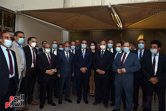 رئيس الوزراء يتفقد محكمة مصر الجديدة بعد تطويرها (22)