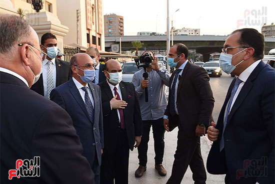 رئيس الوزراء يتفقد محكمة مصر الجديدة بعد تطويرها (1)