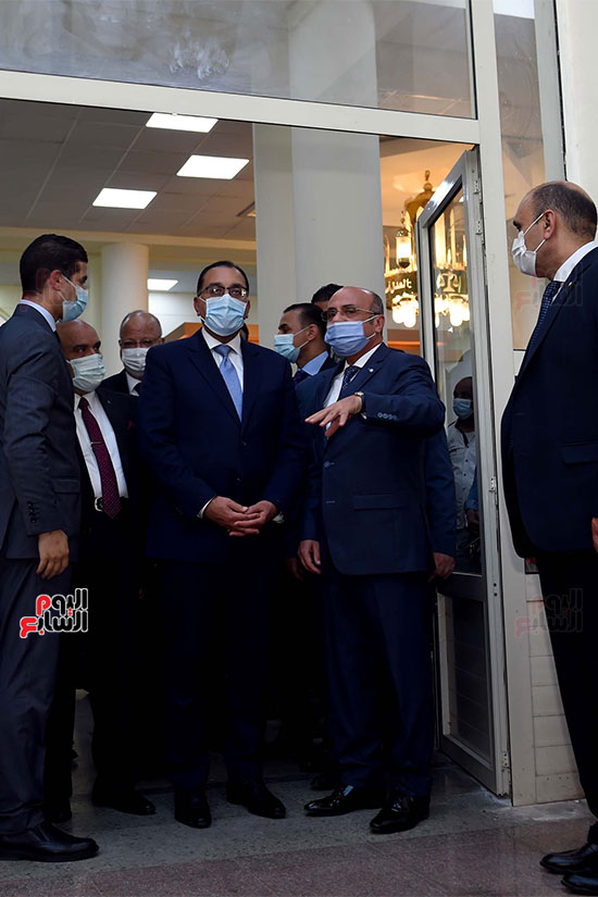 رئيس الوزراء يتفقد محكمة مصر الجديدة بعد تطويرها (14)