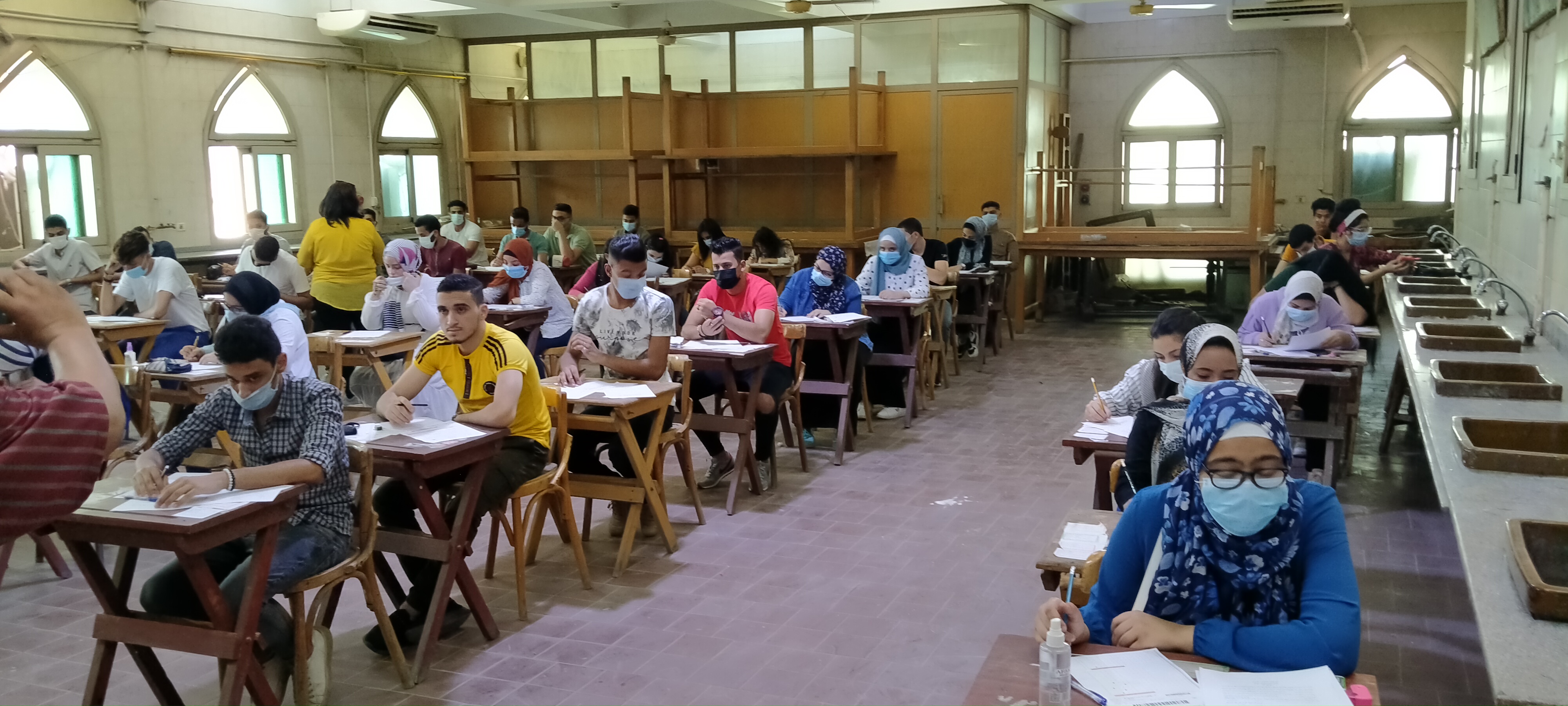 الاجراءات الاحترازية خلال امتحانات نهاية الفصل الدراسى الثانى بكليات جامعة القاهرة