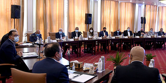 رئيس الوزراء خلال اجتماع مجلس إدارة الهيئة العامة للمنطقة الاقتصادية لقناة السويس (5)