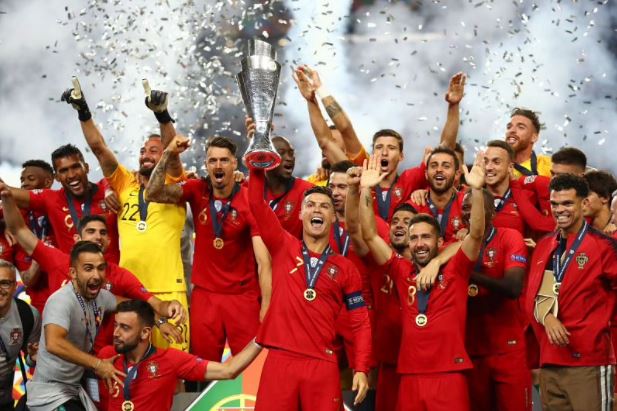 منتخب البرتغال بطل أوروبا 2016