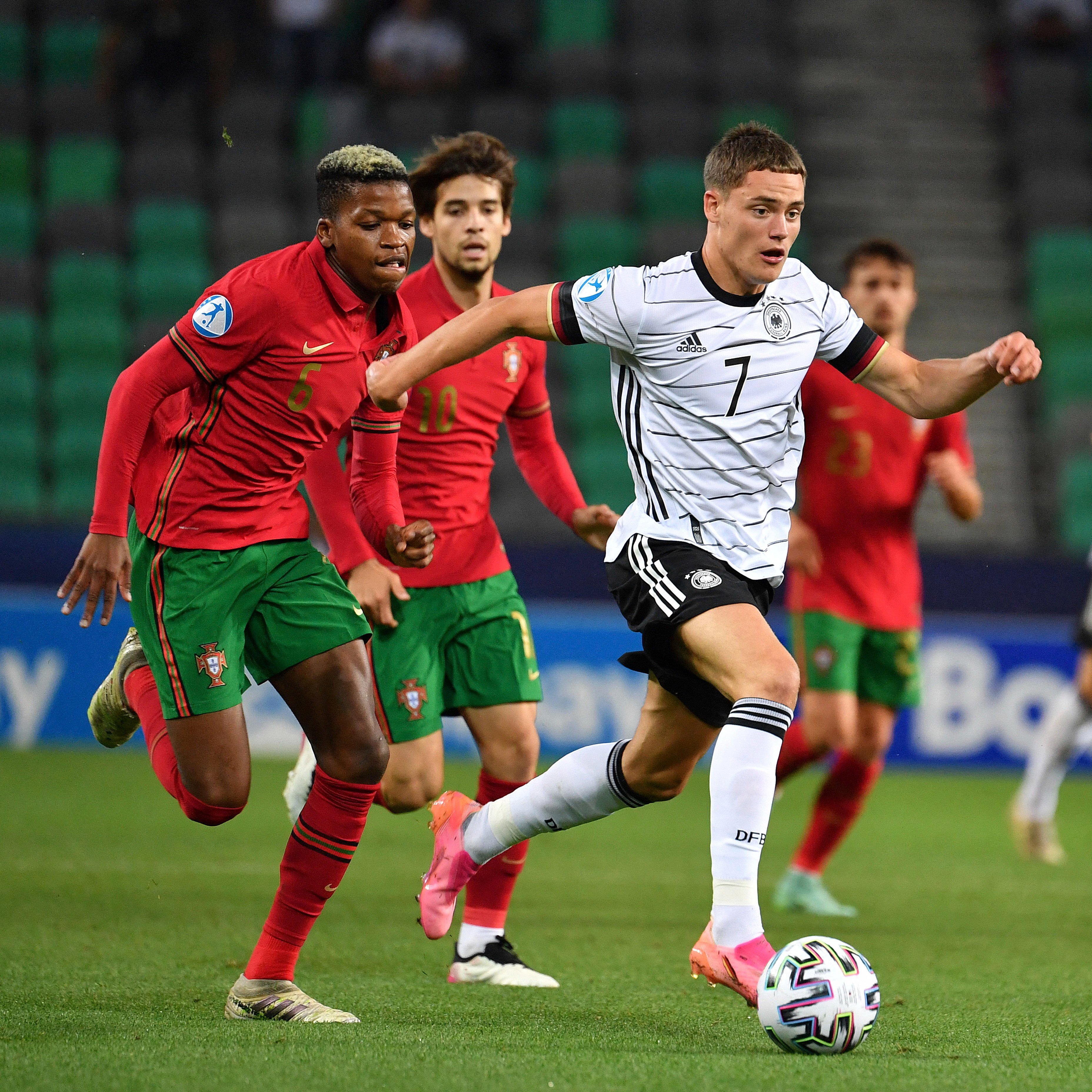 Ù…Ù†ØªØ®Ø¨ Ø£Ù„Ù…Ø§Ù†ÙŠØ§ Ø¨Ø·Ù„Ø§ Ù„Ø£Ù…Ù… Ø£ÙˆØ±ÙˆØ¨Ø§ Ù„Ù„Ø´Ø¨Ø§Ø¨ Ø¨Ù‡Ø¯Ù ÙÙŠ Ø´Ø¨Ø§Ùƒ Ø§Ù„Ø¨Ø±ØªØºØ§Ù„ ÙÙŠØ¯ÙŠÙˆ ÙŠÙˆÙ… Ù†ÙŠÙˆØ²