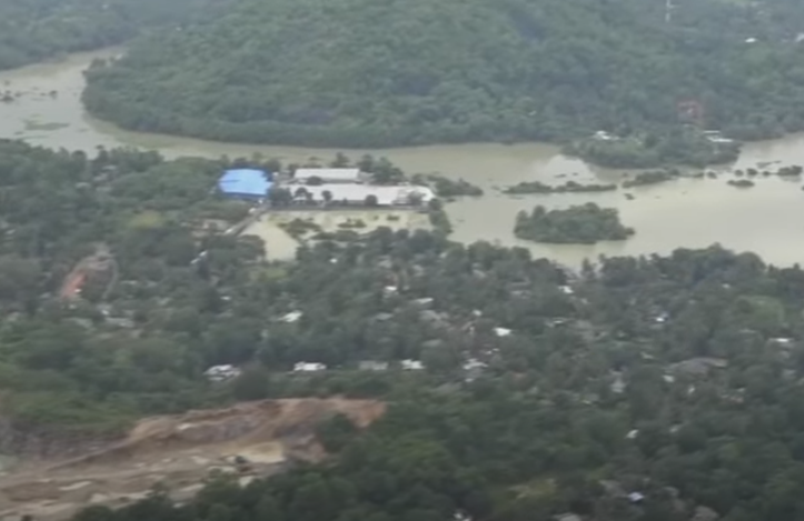 مياه الفيضانات تملء سريلانكا