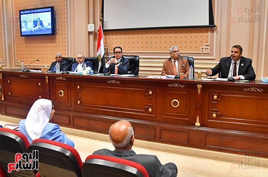 اجتماع لجنة النقل برئاسة النائب علاء عابد  (8)