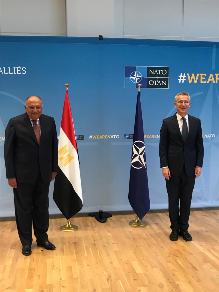 وزير الخارجية يلتقى سكرتير عام حلف الناتو