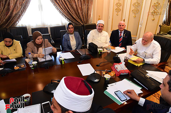 اجتماع لجنة الشؤون الدينية  (1)