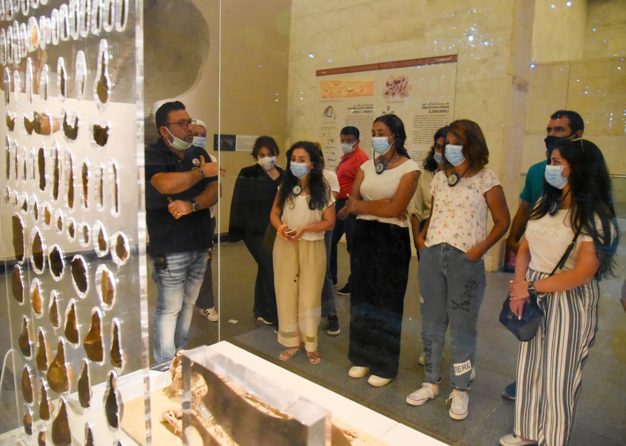 زيارة للوفد الشبابي المصري واليوناني والقبرصي لمنطقة الأهرامات ومتحف الحضارة (15)