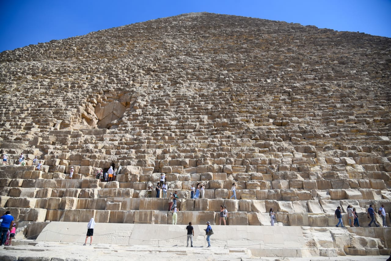 زيارة للوفد الشبابي المصري واليوناني والقبرصي لمنطقة الأهرامات ومتحف الحضارة (1)