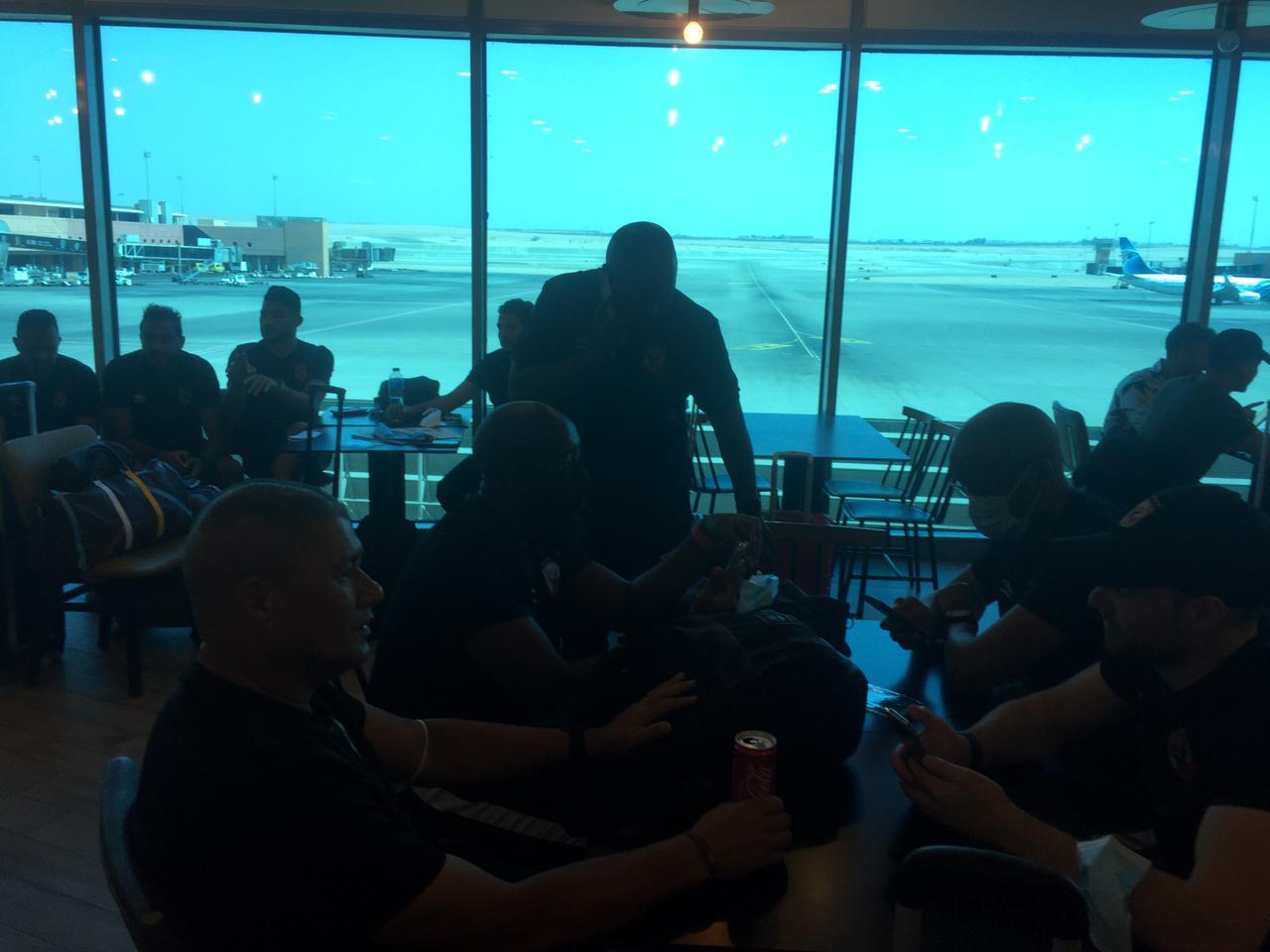 لاعبي الاهلي في مطار القاهرة (4)