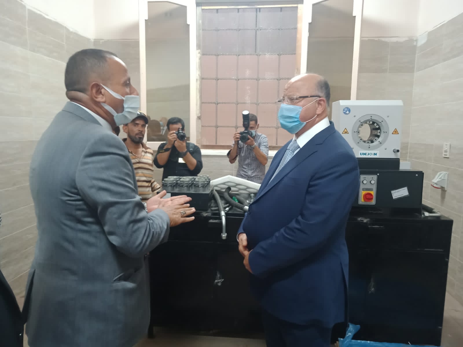 محافظ القاهرة يتفقد تطور الورش الإنتاجية لهيئة النظافة