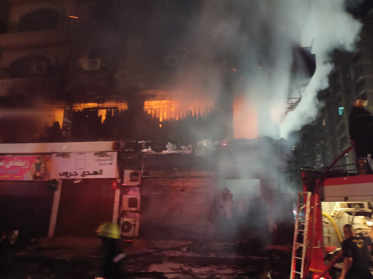 حريق هائل فى محال الطالبية
