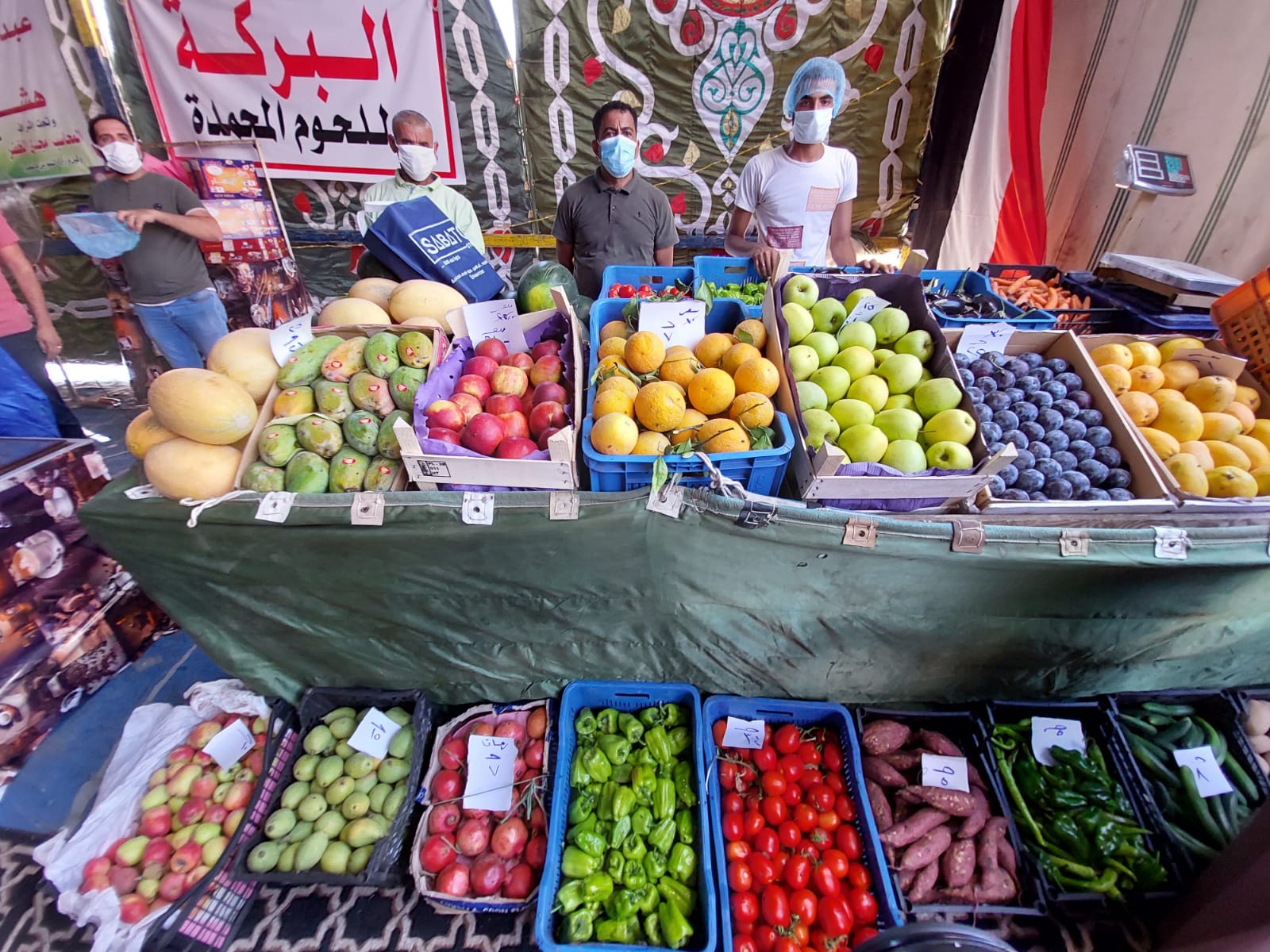 محافظ البحيرة يفتتح معرض السلع الغذائية (5)