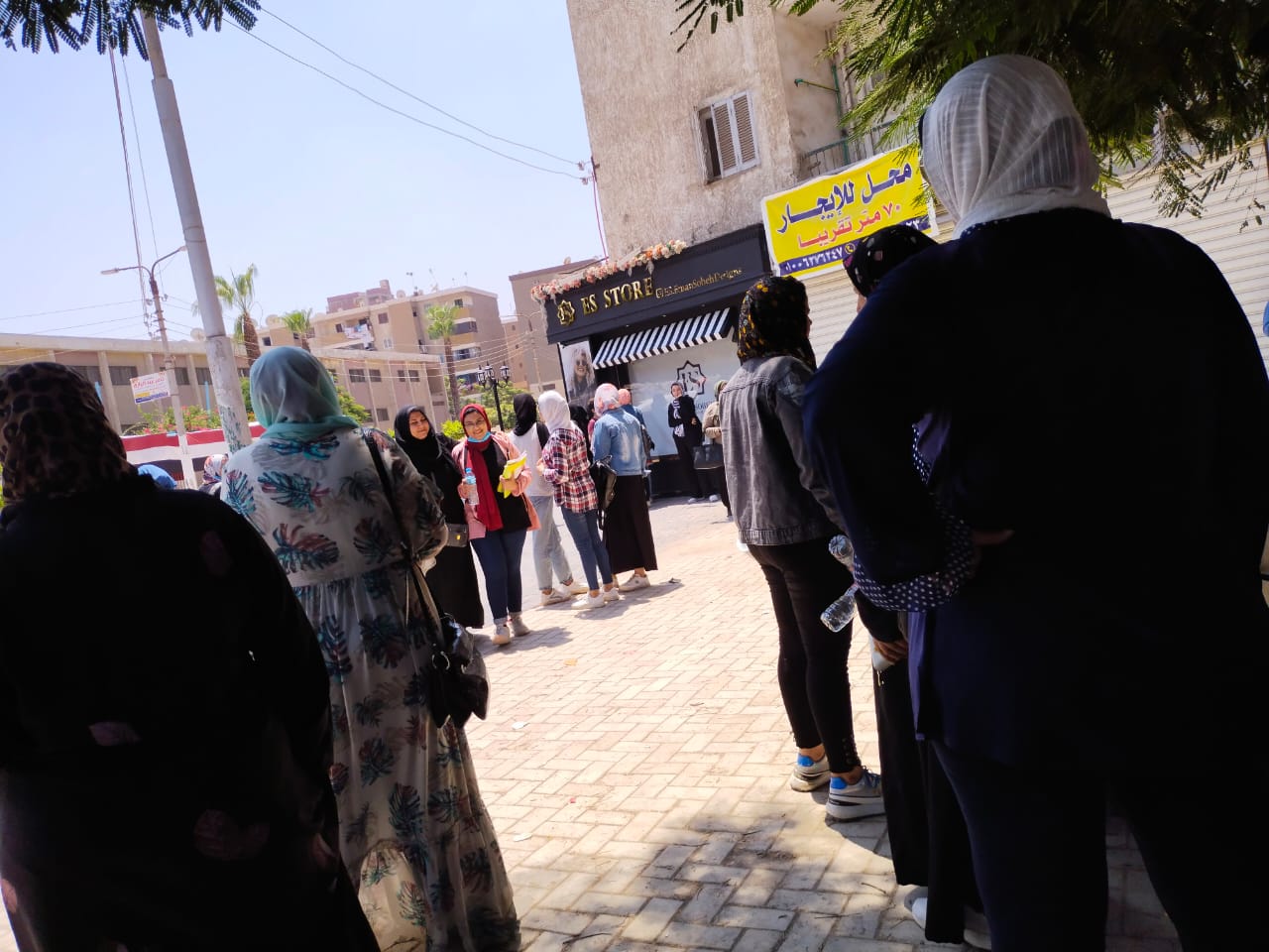 الفلسفة والمنطق ترسم البهجة على وجوه طلاب الثانوية