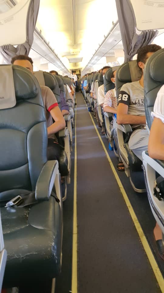 المصريون العالقون فى طرابلس في طريقهم إلى القاهرة