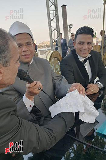 مصطفى الجمل يحتفل بعقد قرانه وزفافه على الزميلة نورهان طمان (15)
