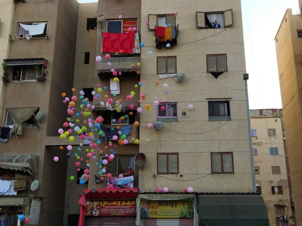 مئات البالونات في بورسعيد_1