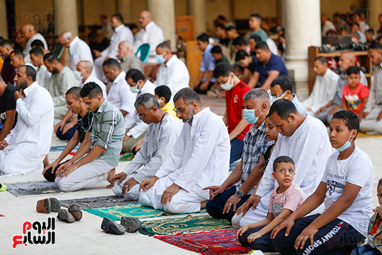 صلاة العيد في جامع عمرو بن العاص (16)
