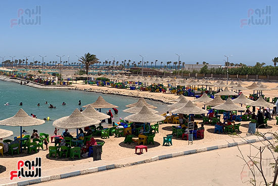 اقبال-المواطنين-علي-الشواطئ