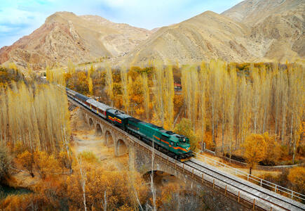 السكك الحديدة العابرة لإيران