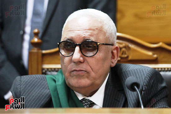 تأجيل محاكمة الهارب محمد على و102 آخرين بتهمة التحريض على العنف لـ24 أغسطس (2)