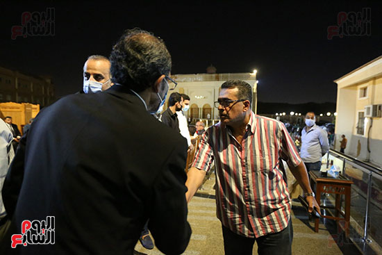 الكاتب الصحفى جمال الشناوى رئيس تحرير بوابة أخبار اليوم يقدم واجب العزاء فى والد محمد شبانة الكاتب الصحفى جمال الشناوى رئيس تحرير بوابة أخبار اليوم يقدم واجب العزاء فى والد محمد شبانة