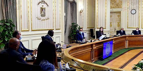 رئيس الوزراء يلتقى الرئيس التنفيذى لمؤسسة التمويل الأفريقية (3)