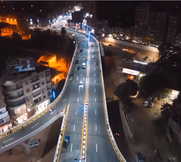 هدوء المدينة ليلا