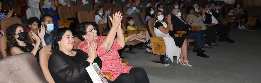 وزيرة الثقافة تشهد المشاركة الأولى لاصغر مغنية مصرية فى اوبرا فيينا (4)