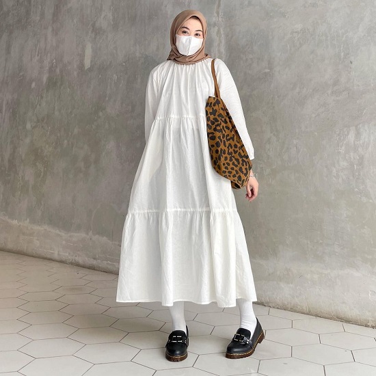 أفكار لتنسيق اللون الأبيض مع الحجاب (2)
