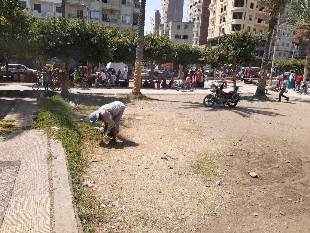 حملات لنظافة الحدائق العامة وتطهير وتعقيم مسجد العارف بالله الدسوقي (11)
