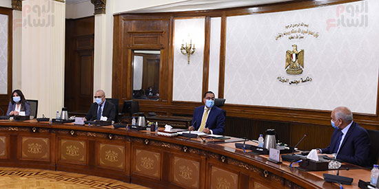 اجتماعً متابعة مخطط تطوير شبكة الطرق والمحاور بمناطق غرب القاهرة الكبرى (1)