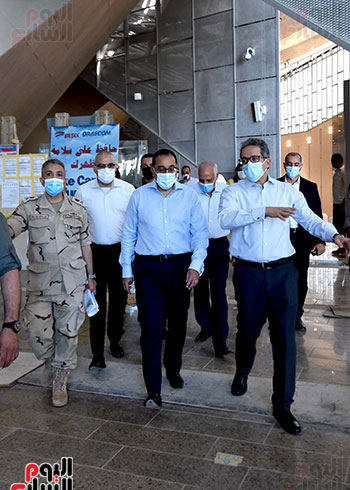 رئيس الوزراء يتفقد المتحف المصرى الكبير  (32)