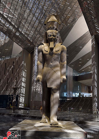 رئيس الوزراء يتفقد المتحف المصرى الكبير  (39)
