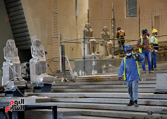 رئيس الوزراء يتفقد المتحف المصرى الكبير  (3)