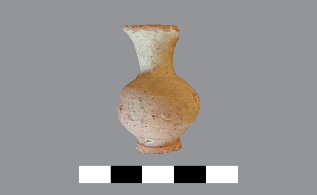 القطع الأثرية المكتشفة (9)