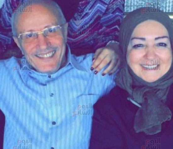 الفريق-العصار-مع-زوجته