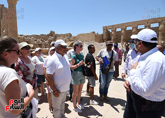 جولة رئيس الوزراء بالاقصر (12)