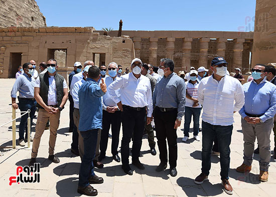 جولة رئيس الوزراء بالاقصر (10)