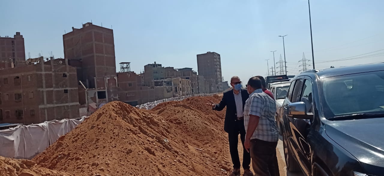 محافظ القليوبية يتفقد شارع المنتزه خلف قصر محمد علي  (3)