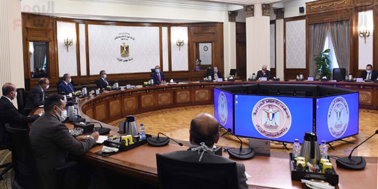رئيس الوزراء يتابع الموقف التنفيذى لمشروعات تطوير موقع التجلى الأعظم (3)
